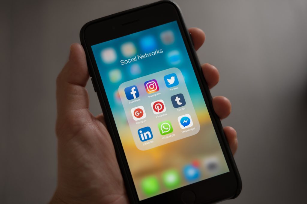Social Network Apps on iPhone - Facebook